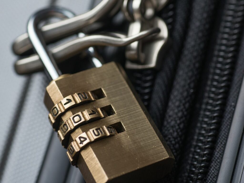 What To Consider While Buying A Luggage Lock?