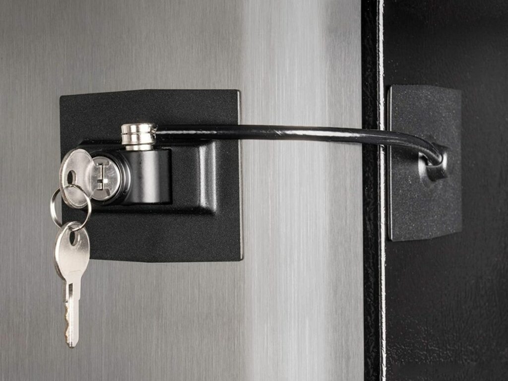 Cable fridge style lock