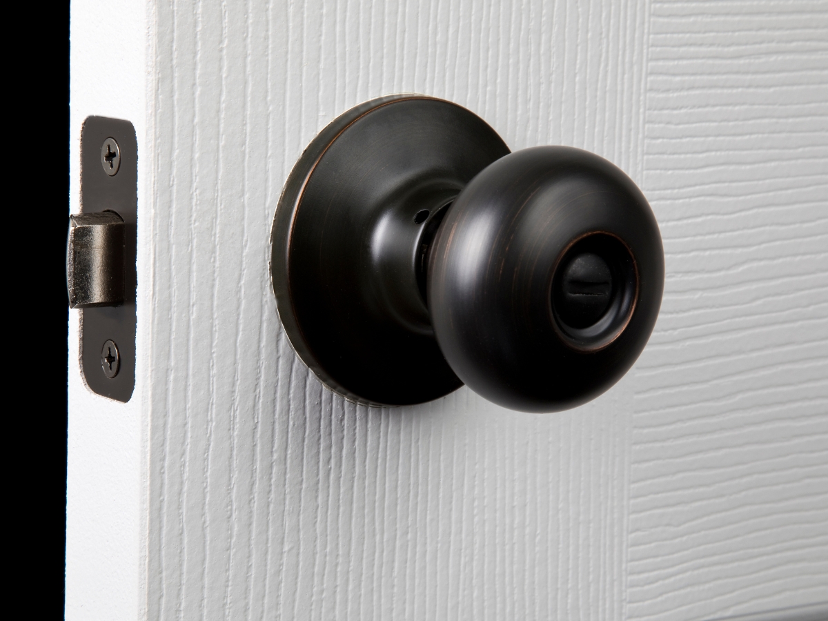 Contemporary or modern knobs 