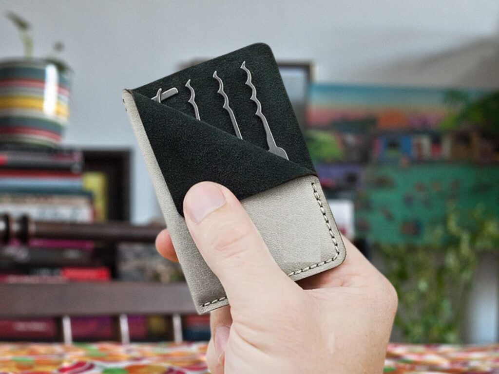 What are Wallet Lock Pick Kits?