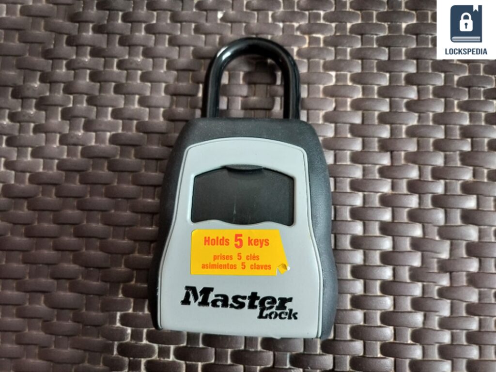 The Best Key Lock Box: Master Lock Key Lock Box (Personally Using)