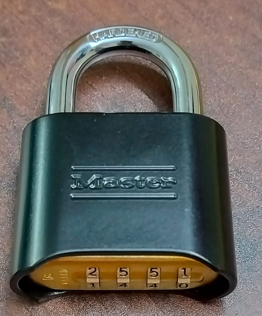 Master lock 4 digit combination lock cracked open